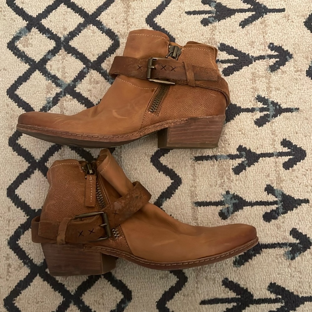Dolce Vita Boots